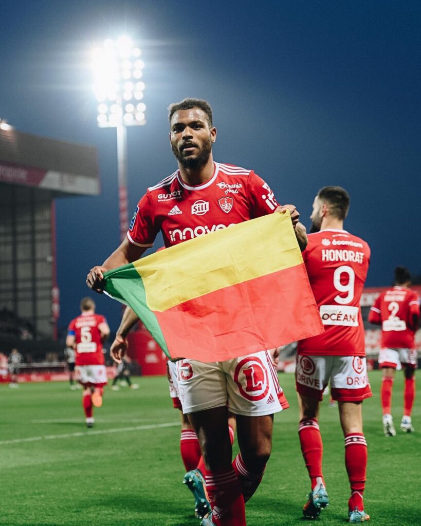 Ligue 1-Football: Steve Mounié butteur avec Brest face à Lyon