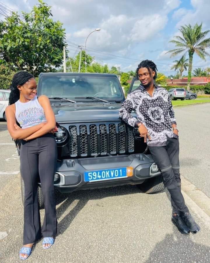 Indira clarifie sa relation avec KS Bloom