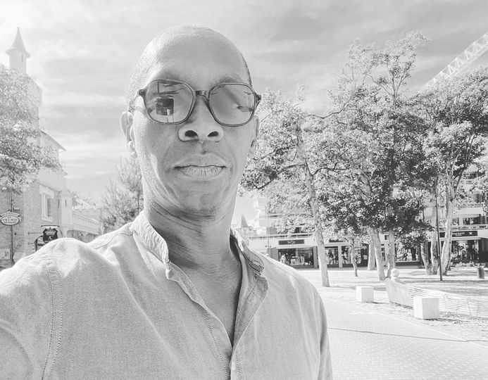 Claudy Siar souligne l'importance du vaudou « Dans certains pays d’Afrique, je déteste ce moment au restaurant, lorsqu’à la fin du repas, des convives demandent des cure-dents… C’est comme se brosser les dents au resto »