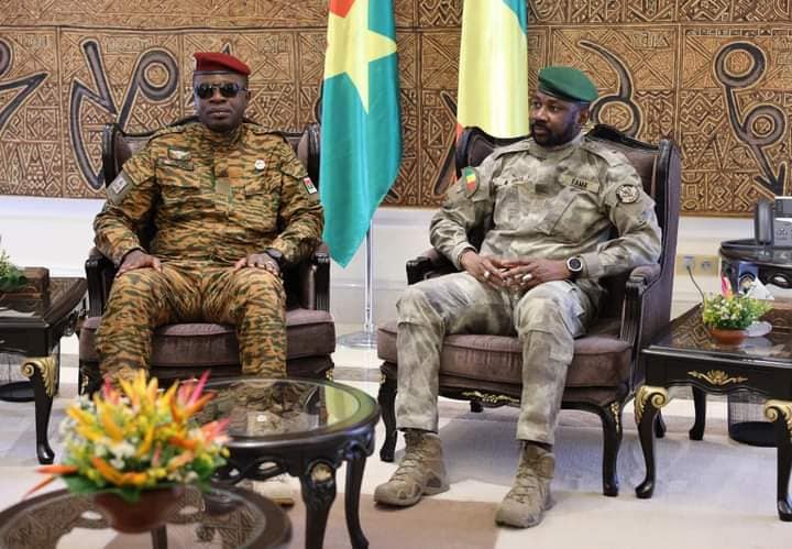 Diplomatie : Paul Henry Sandaogo Damiba en « visite d'amitié et de travail » au Mali