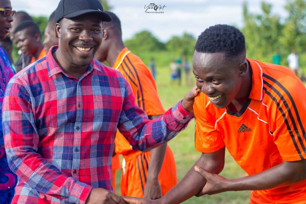 Champion Fc championne du tournoi ‘‘La Relève’’, le parrain Olu-Segun Adjinda accompagne le sport à la base