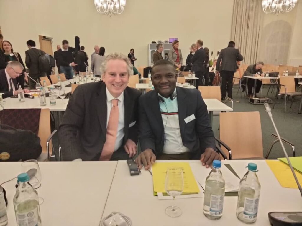Forum de l’Etat de Saxe en Allemagne : Le président de l’ONG MDD Mouhaman Hodio Ali séduit, sa valise remplie de propositions de partenariatForum de l’Etat de Saxe en Allemagne : Le président de l’ONG MDD Mouhaman Hodio Ali séduit, sa valise remplie de propositions de partenariat