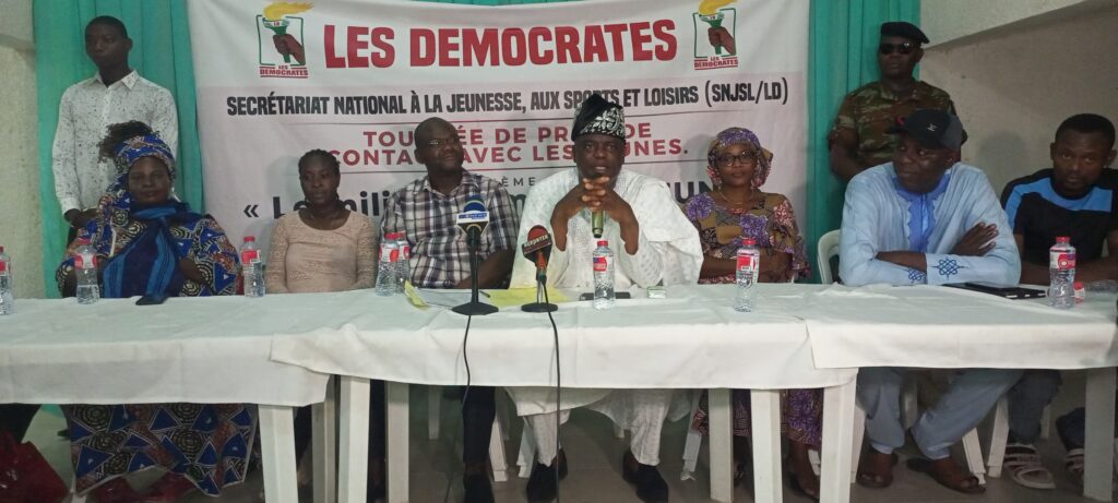 Gafari Adéchokan échanges avec les jeunes du 01er arrondissement de Cotonou