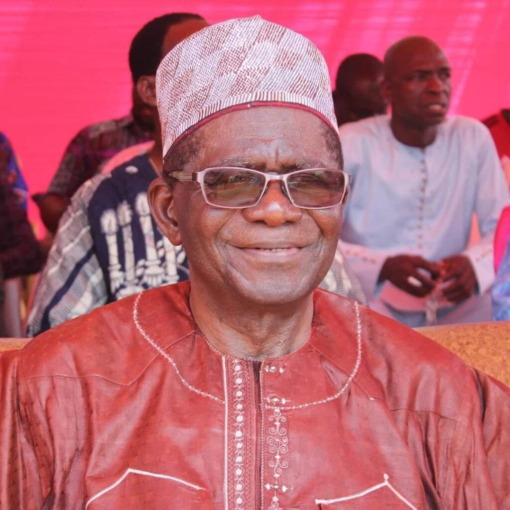 Daniel Edah rend hommage à Bruno Amoussou