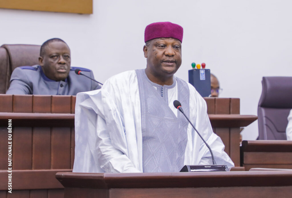Bénin-Politique : voici la proposition de loi portant révision de la constitution portée par Assan Séibou