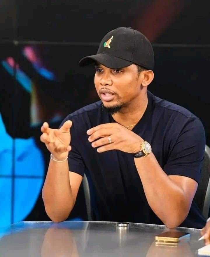 Dans une interview accordée au média Français Le parisien la légende vivante du football Camerounais parle de l’attaquant des Bleus Kylian Mbappé. Il reconnait au joueur Français un talent exceptionnel, lui rend un hommage pour ses performances historiques sans oublier de dénoncer les commentaires racistes dont il est victime.