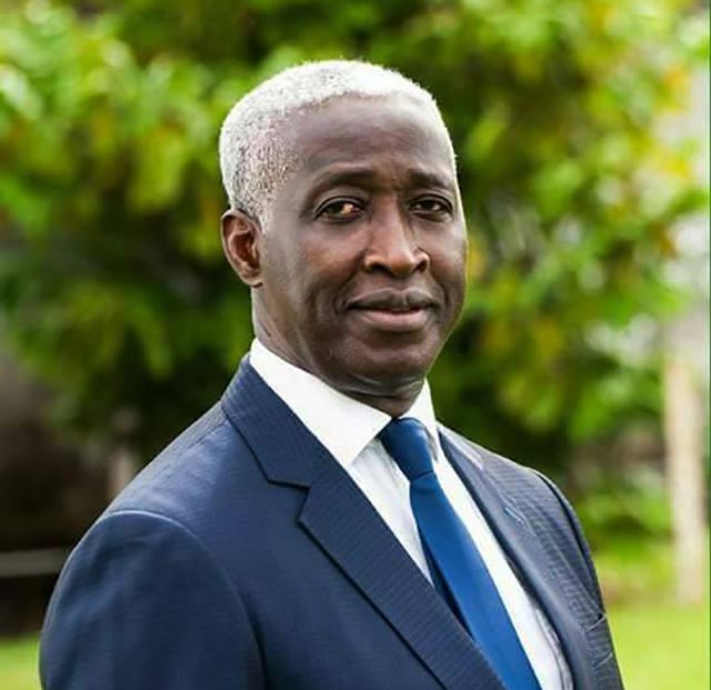 Noureddin Bongo, pourquoi le fils est-il arrêté et pas le père ? La réponse du premier ministre gabonais Raymond Ndong Sima