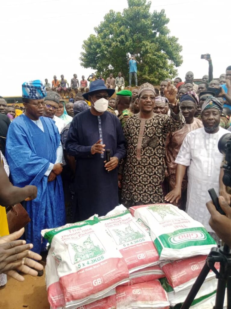 Yayi en balade à la frontière Bénin-Niger, la mine serrée de Houndété