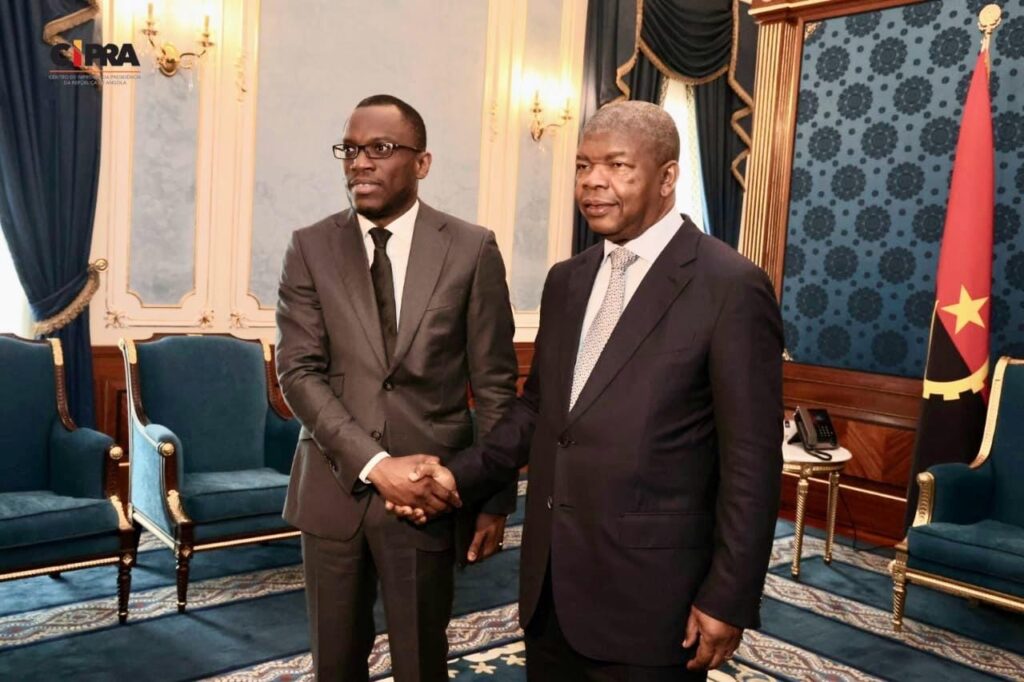 Diplomatie : Olushegun Bakari reçu en audience par le président Angolais