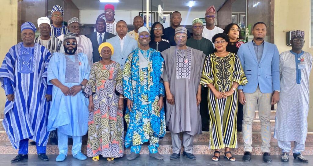 La Céna du Bénin en visite à la Commission électorale du Nigéria