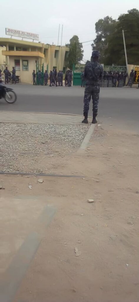 Bénin : les policiers empêchent l'hommage des travailleurs aux militaires tombés au front le 08 janvier dernier