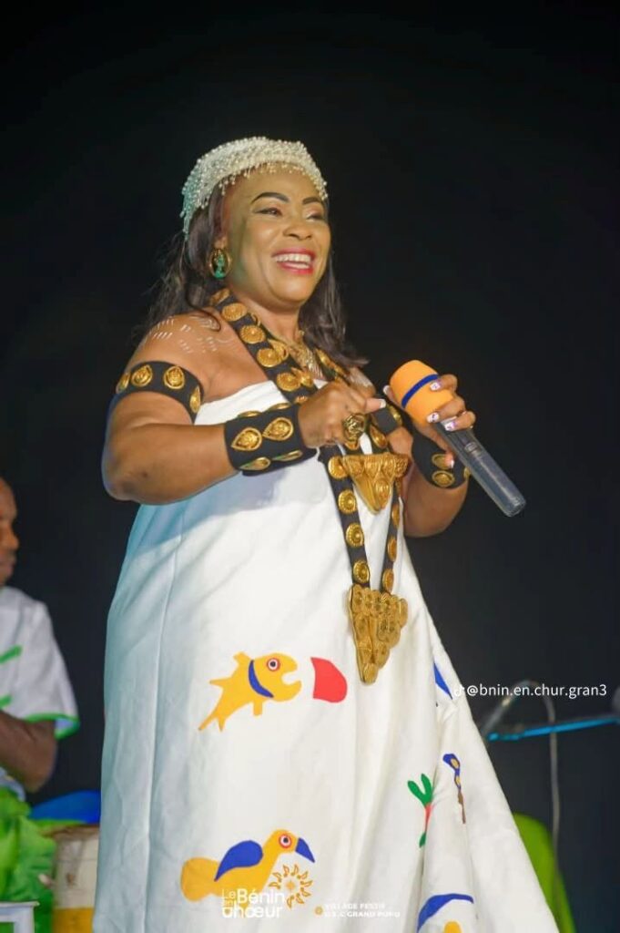 La chanteuse Lorberka clame son amour pour son mari hounnon Behumbeza